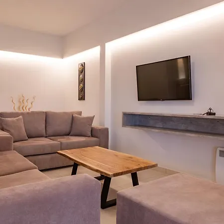 Aeolus Luxury - Ii * Nauplia