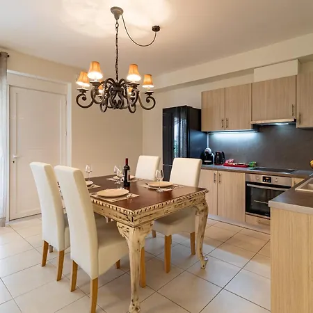 Apartment Aeolus Luxury - Ii